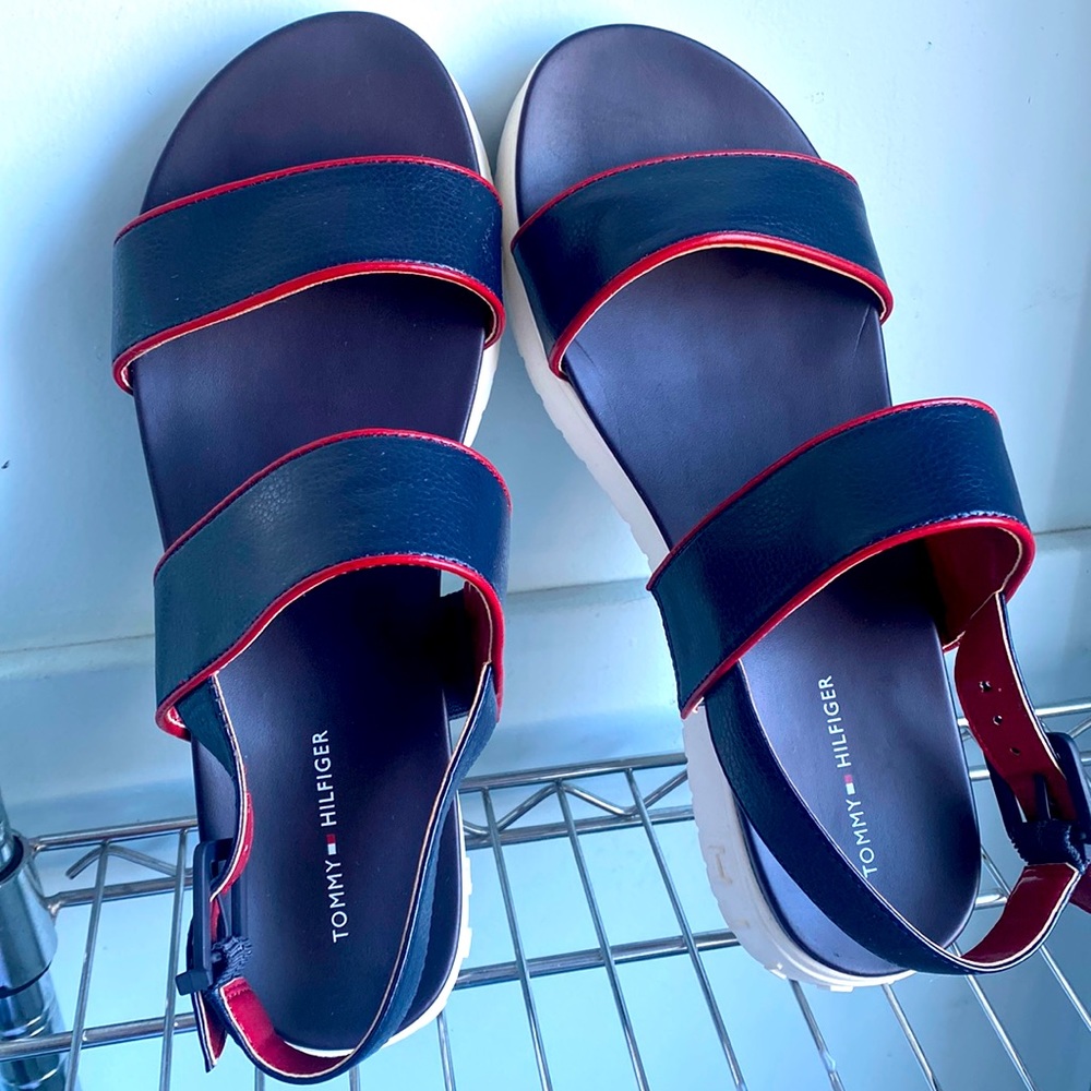 Comfort meets style 🛍 Tommy Hilfiger